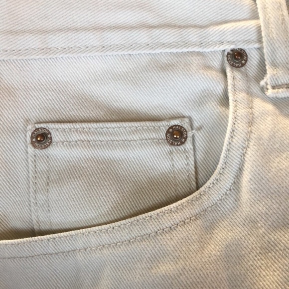 VTG Halston Jeans Baggy  High Rise 100% Cotton Shorts  Sz. 12 90’s Y2K Beige - Picture 7 of 7